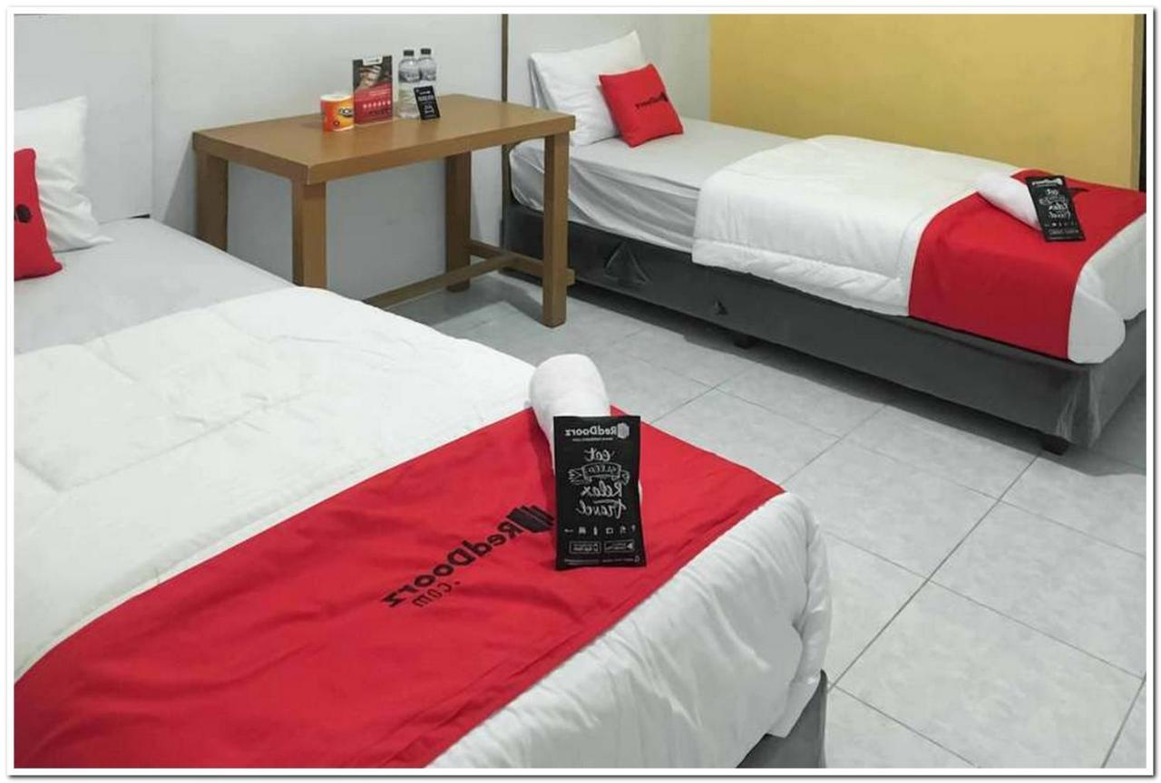 Reddoorz @ Simpang Pos Medan Hotel Ngoại thất bức ảnh