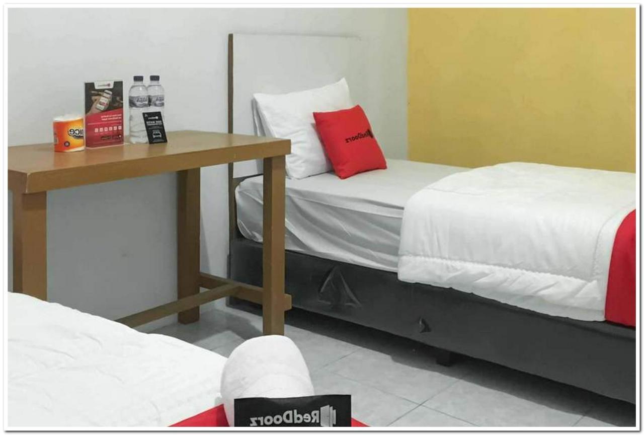 Reddoorz @ Simpang Pos Medan Hotel Ngoại thất bức ảnh