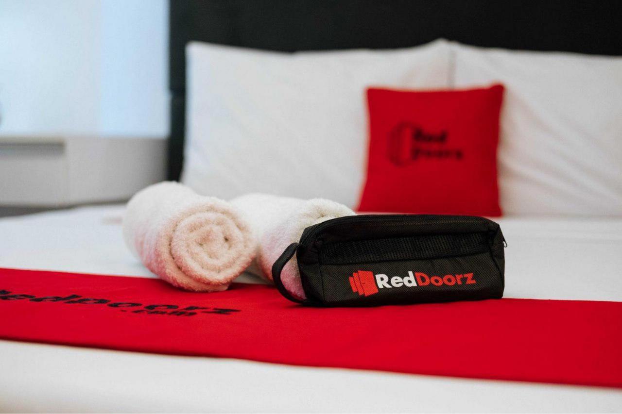 Reddoorz @ Simpang Pos Medan Hotel Ngoại thất bức ảnh